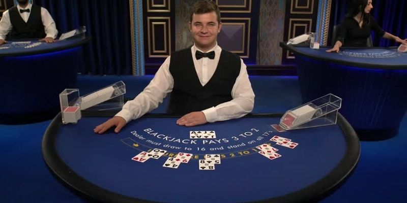 Evolution Live Casino - Trải Nghiệm Trực Tuyến Đỉnh Cao 2 Poker tại hệ thống FB88 được nhiều hội viên yêu thích